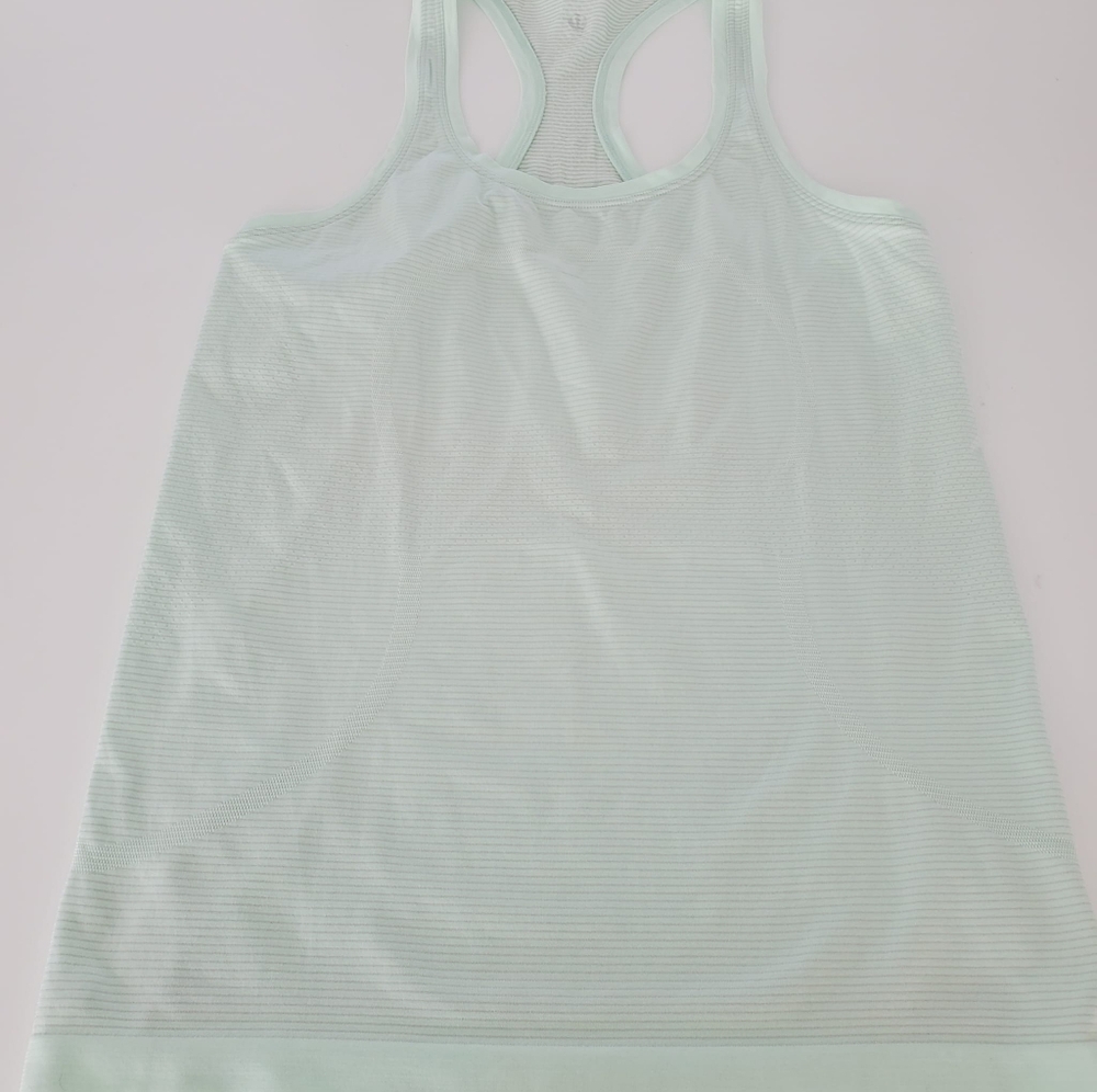 Lululemon Racerback 2.0 Tank Top - Picture 4 of 4